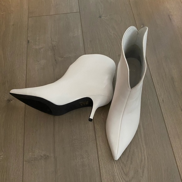 Anine Bing Shoes - 🆕 Anine Bing Chelsea Ankle Boots